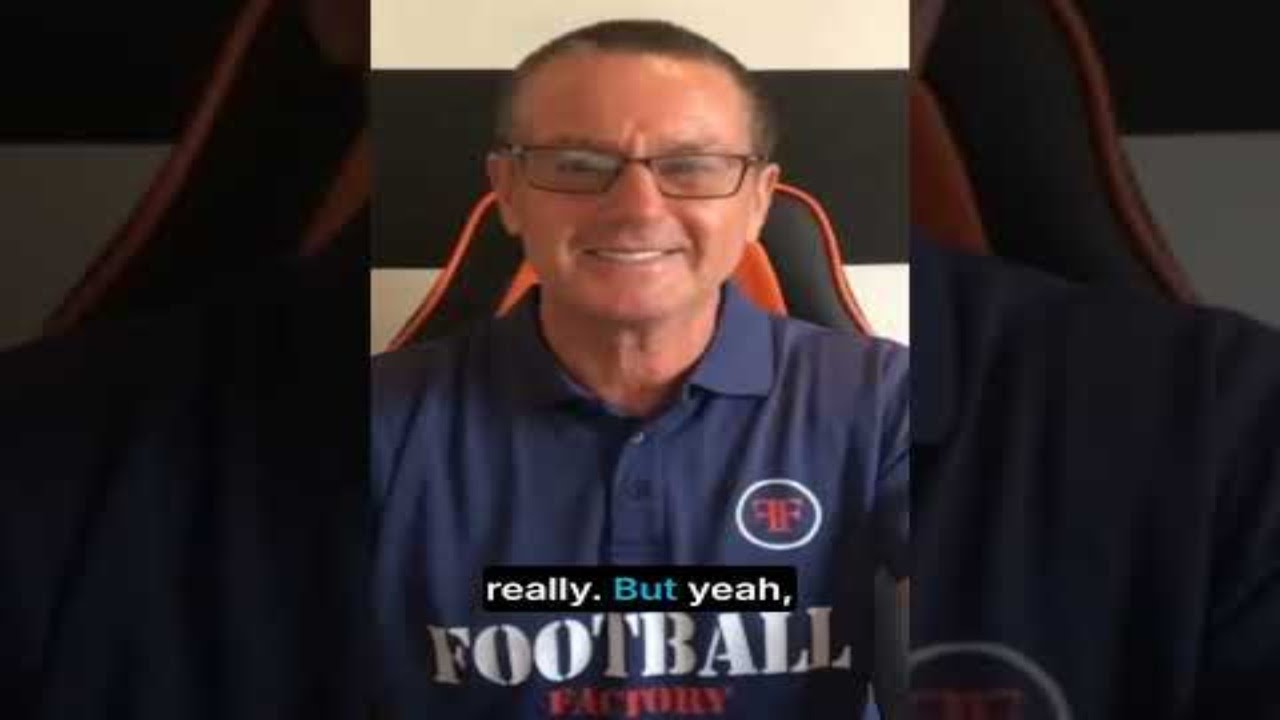 30,000 Fans Went Quiet After This #football #psychology #manager